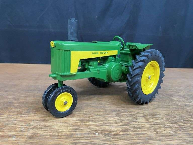 1/16 John Deere 630 Ertl image
