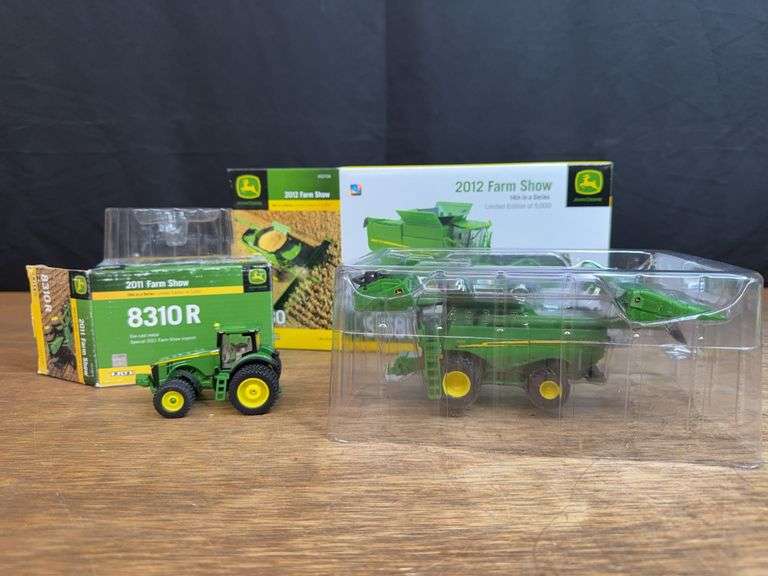 (2) 1/64 John Deere 8310R + S680 Combine Farm Show NIB Ertl image