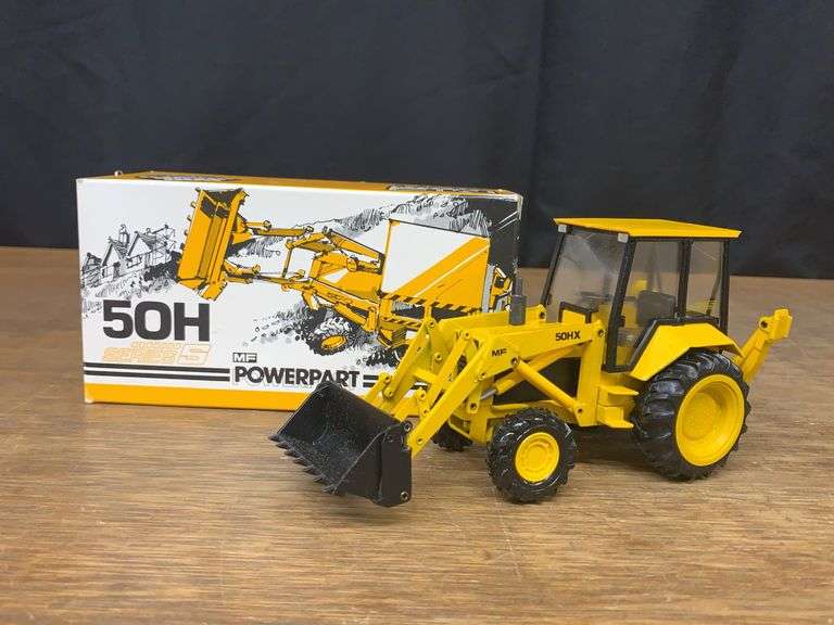 1/35 MF 50HX Loader NIB Conrad image
