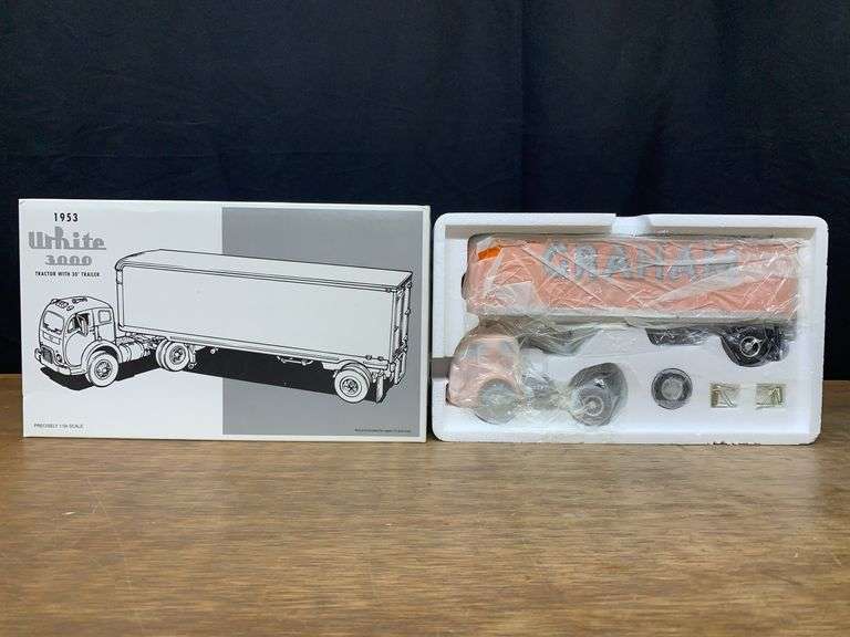 1/34 Graham White 3000 Semi NIB 1st Gear image