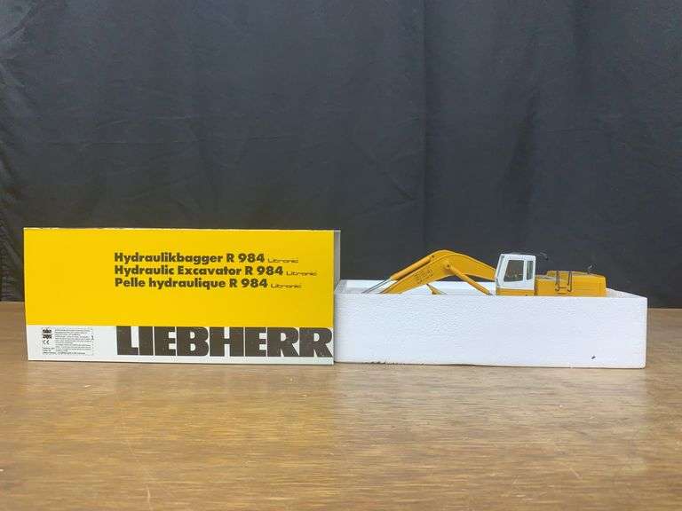 1/50 Liebherr R984 Excavator NIB Conrad image