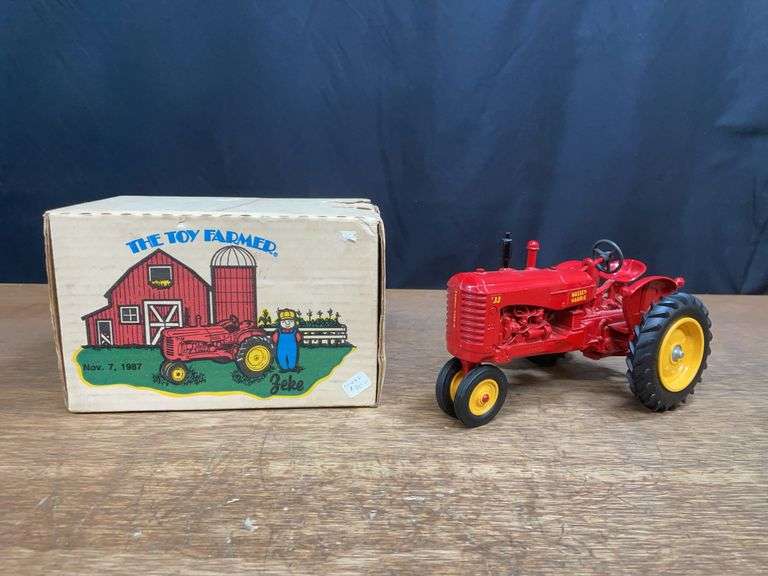 1/16 MH 33 1987 NFTS NIB Ertl image