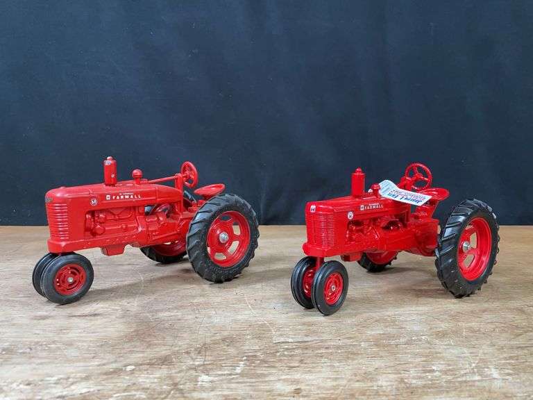 (2) 1/16 Farmall M + Super H SM image