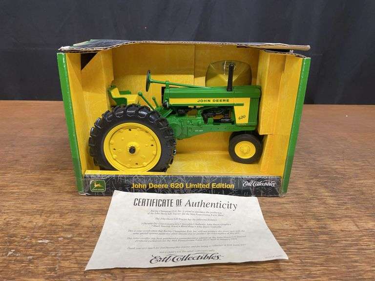 1/16 John Deere 620 2002 PA Farm Show NIB Ertl image