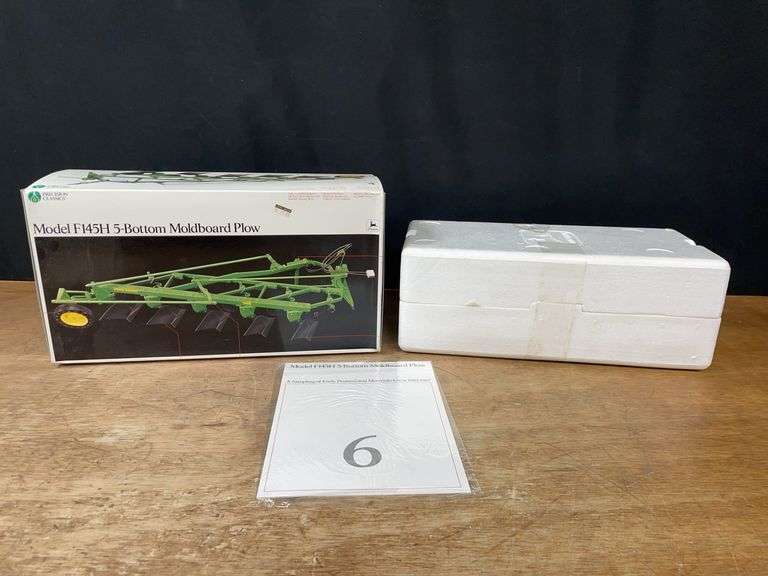 1/16 John Deere F145H Plow Precision NIB Ertl image