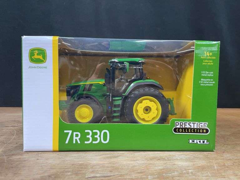 1/32 John Deere 7R 330 Prestige NIB Ertl image