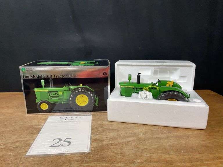 1/16 John Deere 5010 Precision NIB Ertl image
