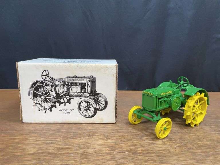 1/16 John Deere C 1993 2 Cylidner NIB Ertl image