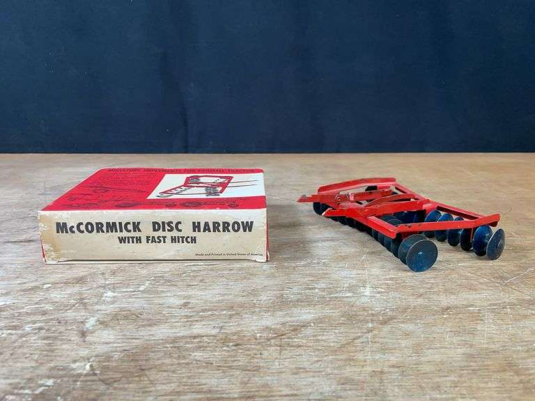 1/16 McCormick Fast Hitch Disc Eska image