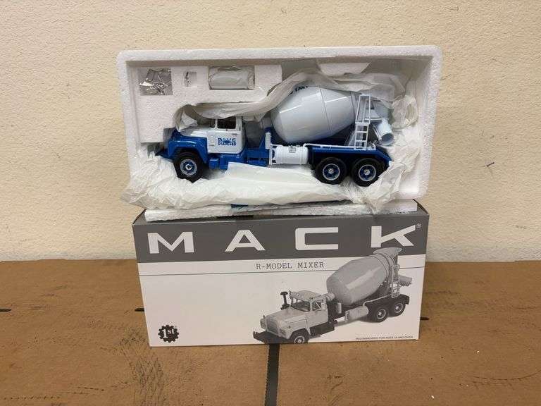 1/34 Scale Mack Model R Dump Truck image