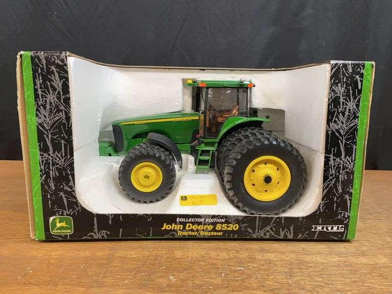 1/16 John Deere 8520 Collector NIB Ertl image