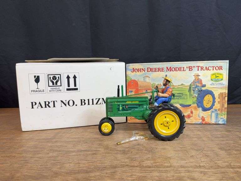 1/16 John Deere B NIB Franklin Mint image