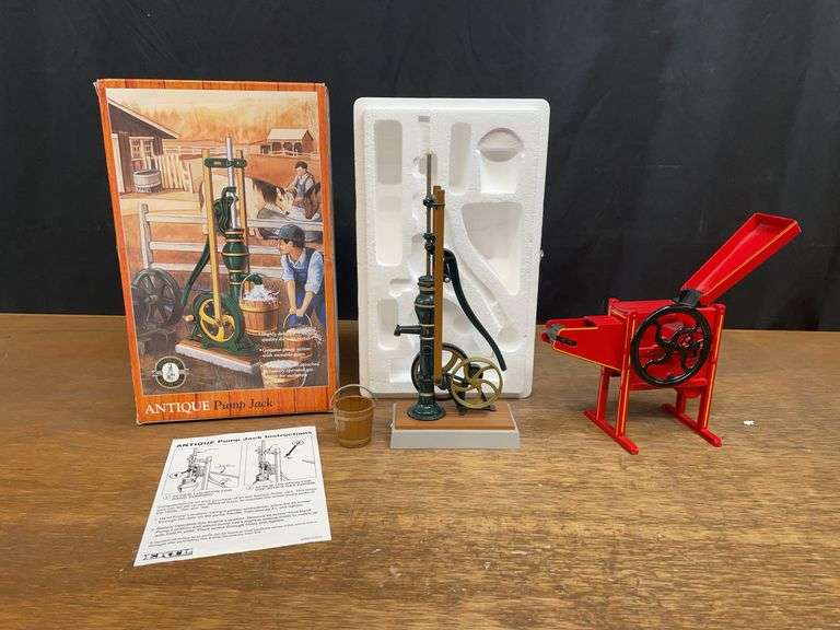 (2) Pump Jack + Corn Sheller Ertl image