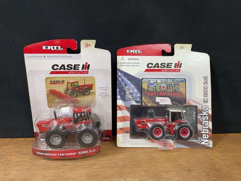 (2) 1/64 IH 3388 + 6388 NIB Ertl image