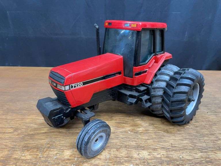 1/16 Case-IH 7120 Ertl image