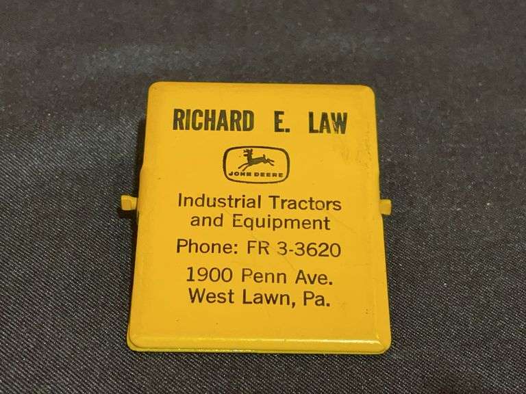 John Deere Industrial Metal Clip image