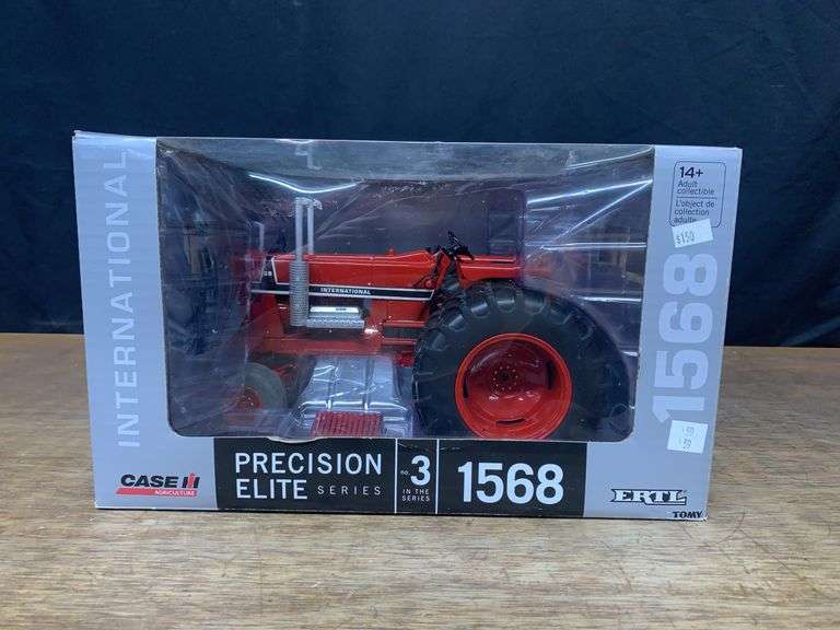 1/16 IH 1586 Precision Elite NIB Ertl image