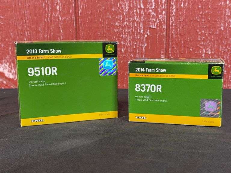 (2) 1/64 John Deere 8370R + 9510R Farm Show NIB Ertl image