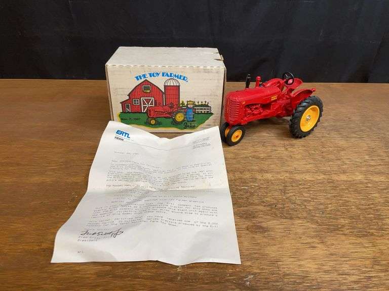 1/16 MH 33 1987 NFTS NIB Ertl image