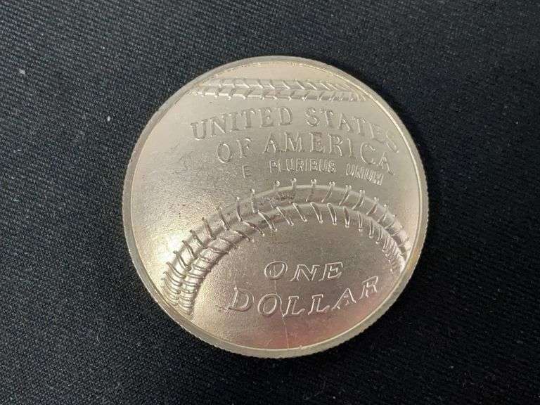2014 National Baseball Hall Of Fame Silver Dollar image