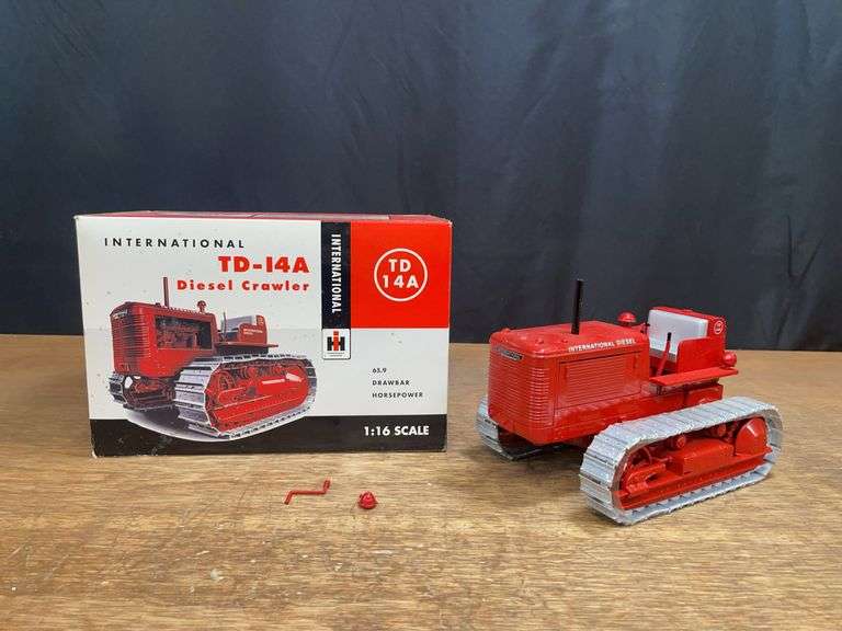1/16 IH TD-14A Crawler 2002 NTTC SC image