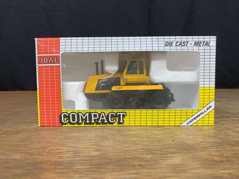 1/50 Caterpillar Challenger 65 NIB Joal image