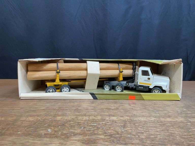 1/25 John Deere Log Truck NIB Ertl image