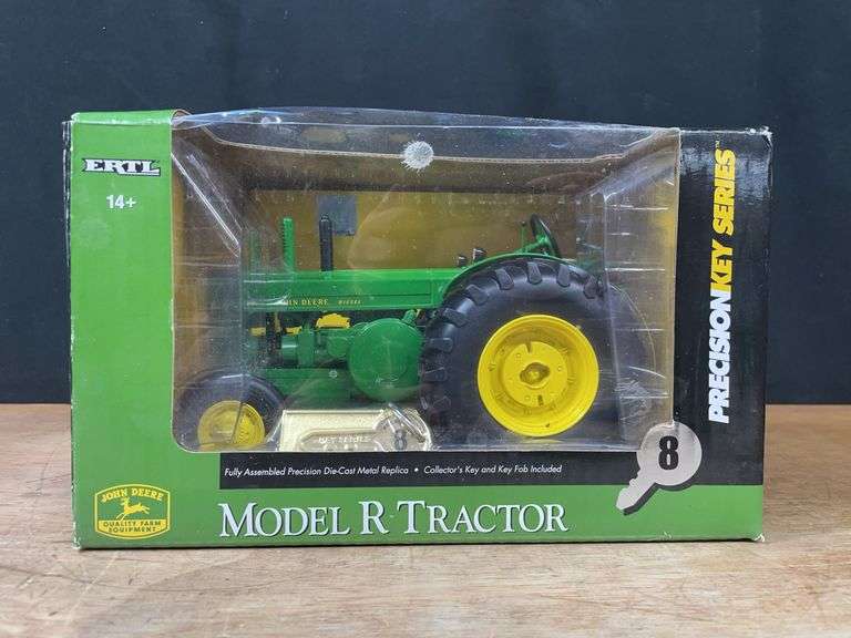 1/16 John Deere R Precision Key NIB Ertl image