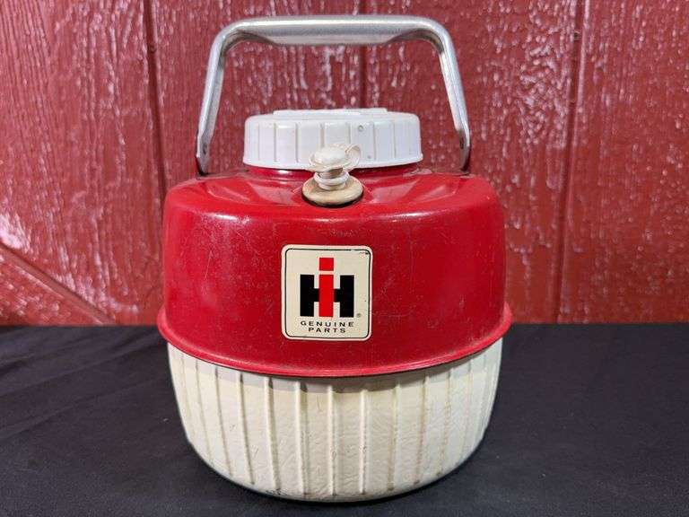 IH Coleman Jug image