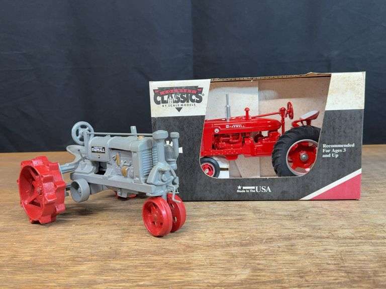 1/16 Farmall Super M + F-30 image