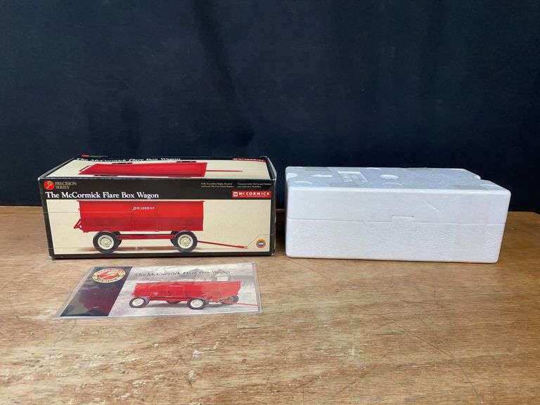 1/16 McCormick Flare Box Wagon Precision NIB Ertl image