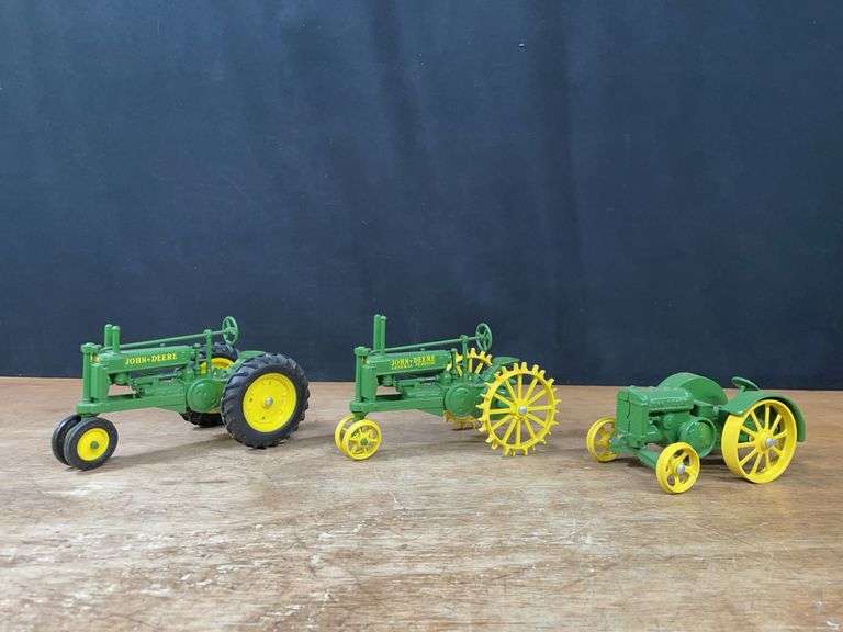 (3) 1/16 John Deere A + D Ertl image