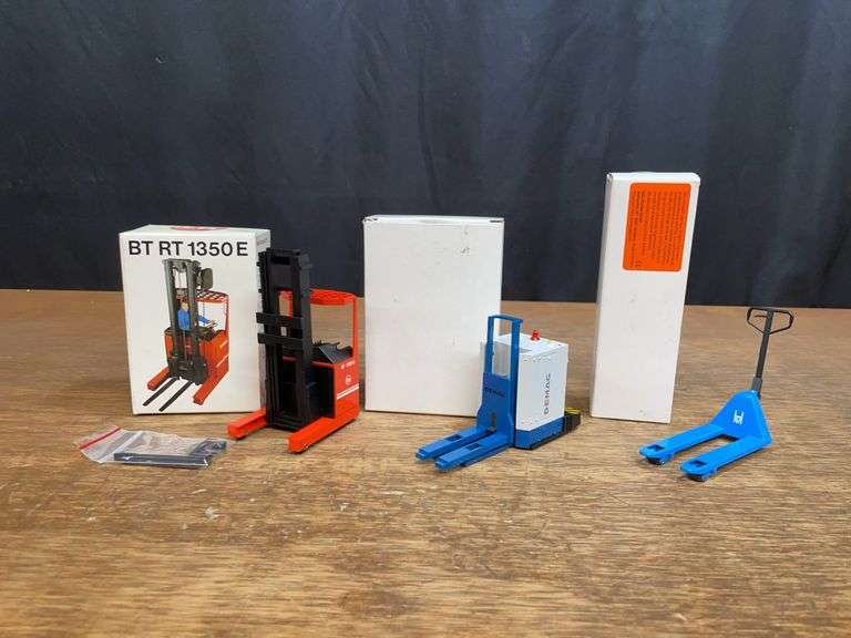 (3) 1/25 Froklifts NIB NZG image