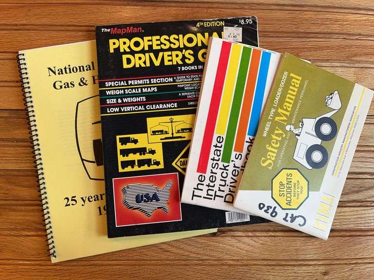 (4) Mauals + Guide Books image