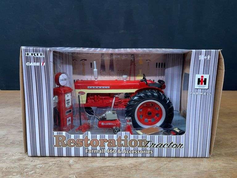 1/16 Farmall 460 Restoration NIB Ertl image