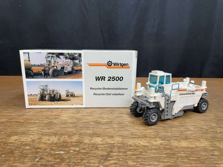 1/50 Wirtgen WR2500 Recycler NIB NZG image
