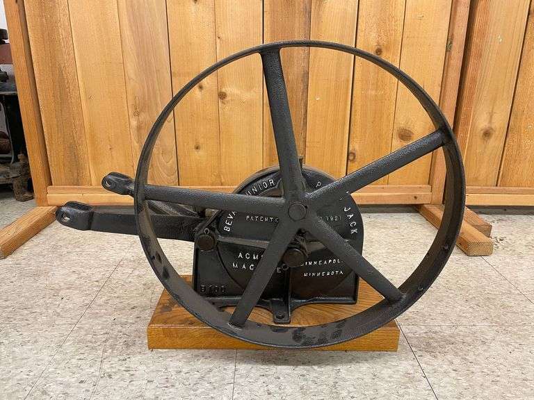 Beaver Junior Pump Jack image