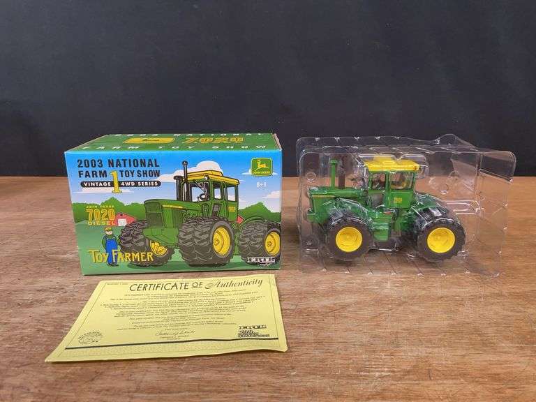 1/32 John Deere 7020 2003 NFTS NIB Ertl image