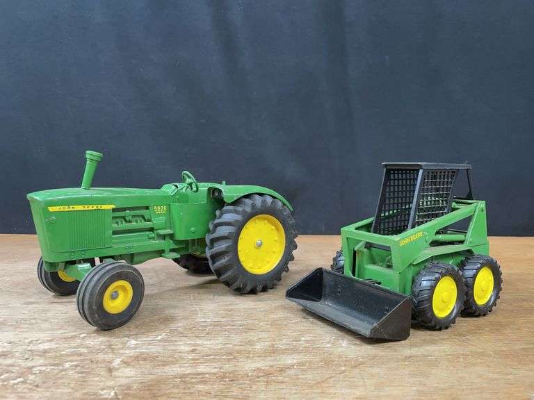 (2) 1/16 John Deere 5020 + Skid Steer Ertl image