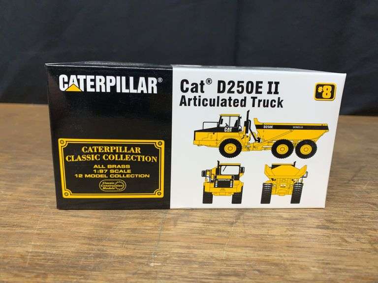 1/87 Caterpillar D250E II Articulated Truck Brass NIB CCM image