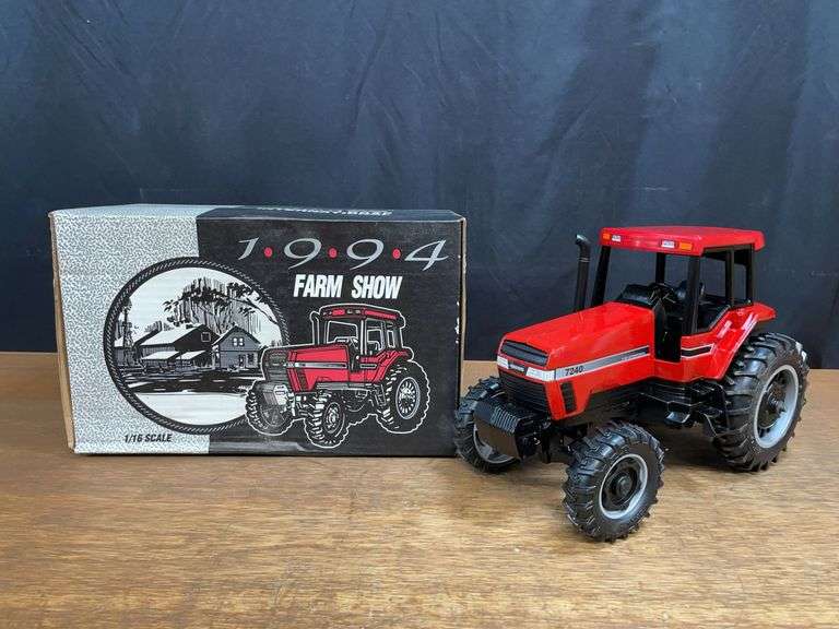 1/16 Case-IH 7240 1994 Farm Show NIB Ertl image