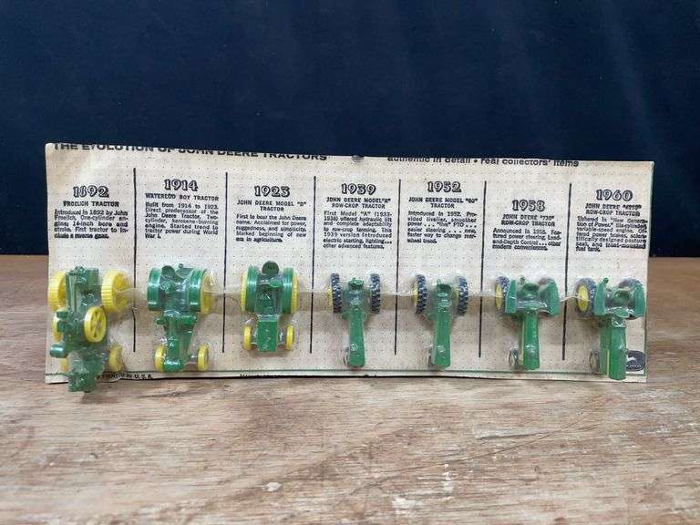1/64 John Deere Tractor Historical Set NIB Ertl image