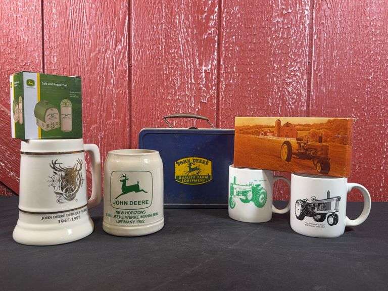 (7) John Deere Lot image