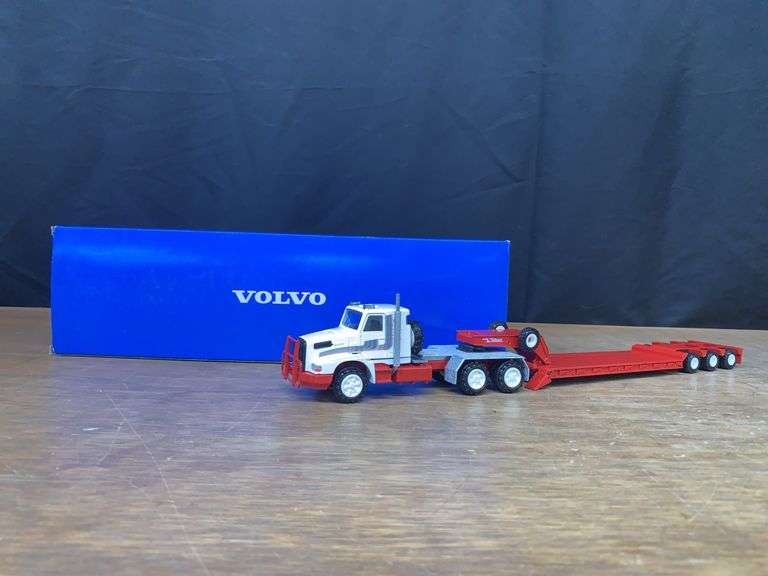 1/50 Volvo NL12 Heavy Haul w/Talbert Trailer NIB Conrad image