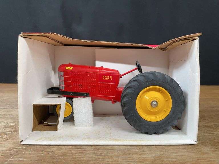 1/16 MH 102 Puller 1999 Louisville NIB SC image