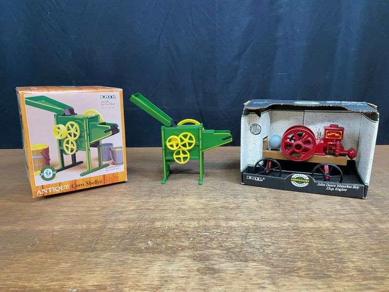 (3) John Deere Waterloo Boy Engine + Corn Sheller NIB Ertl image