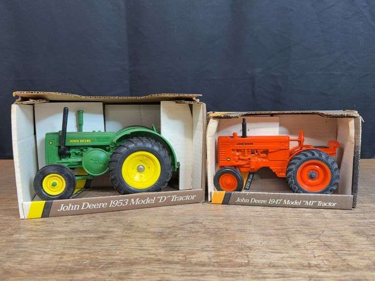 (2) 1/16 John Deere MI + D NIB Ertl image