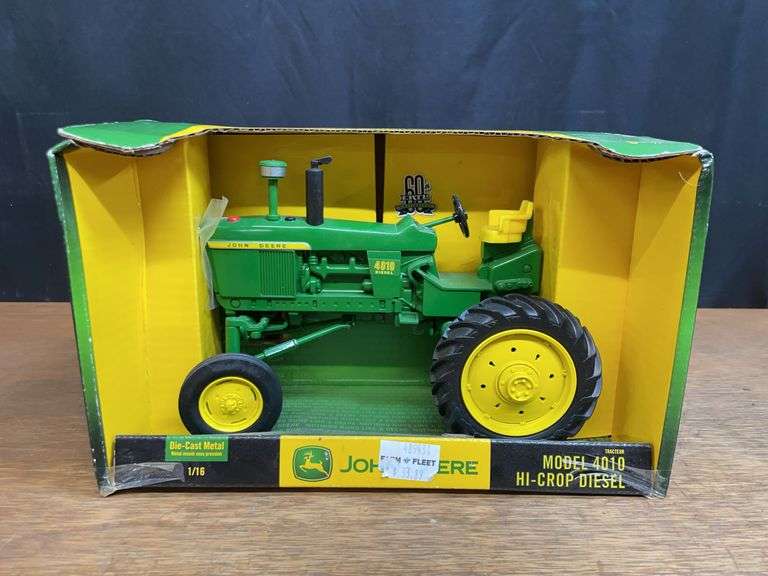 1/16 John Deere 4010 Hi-Crop NIB Ertl image