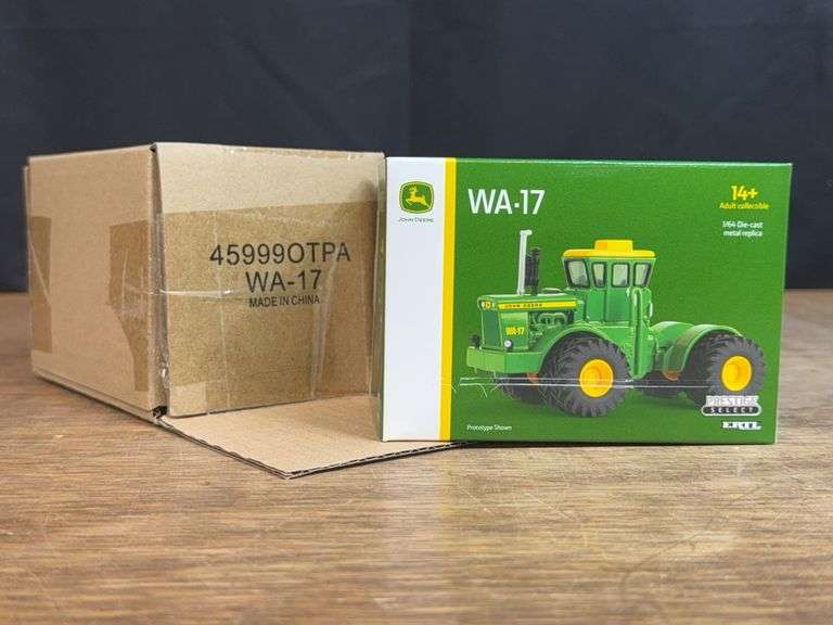 1/64 John Deere WA-17 Prestige NIB Ertl image