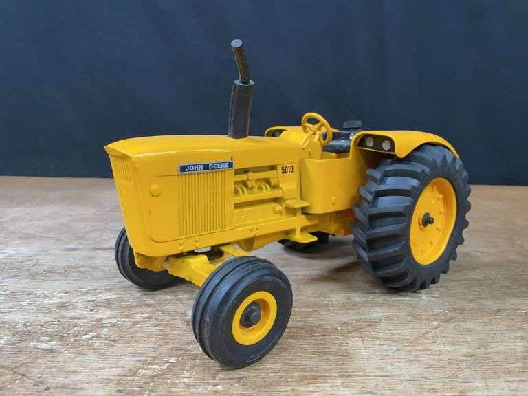 1/16 John Deere 5010 Industrial Ertl. image
